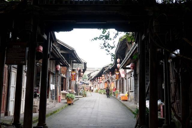 游戏里怎么赚钱快游戏画面
